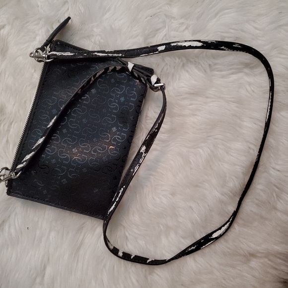 Guess Crossbody Envelope Handbag - Picture 5 of 5